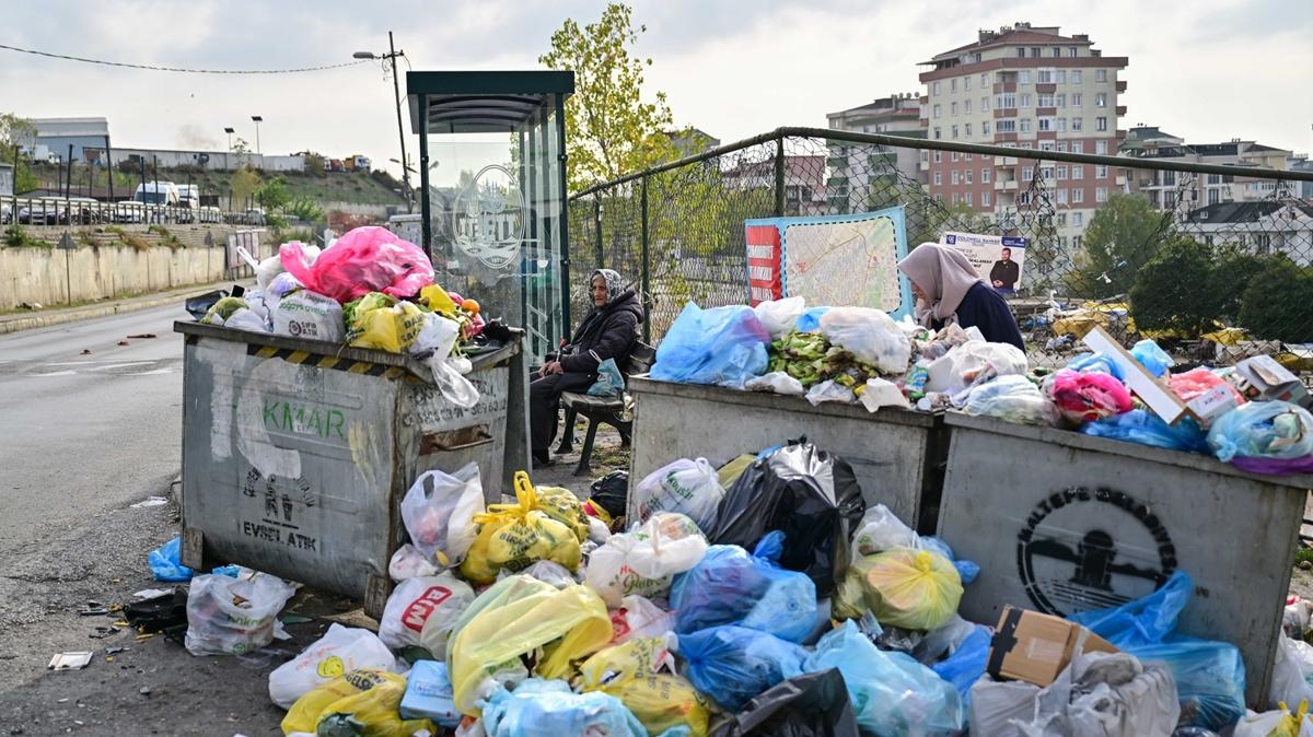 CHP'li Maltepe Belediyesi sokaklar ple evirdi: Kokudan, pislikten geilmiyor