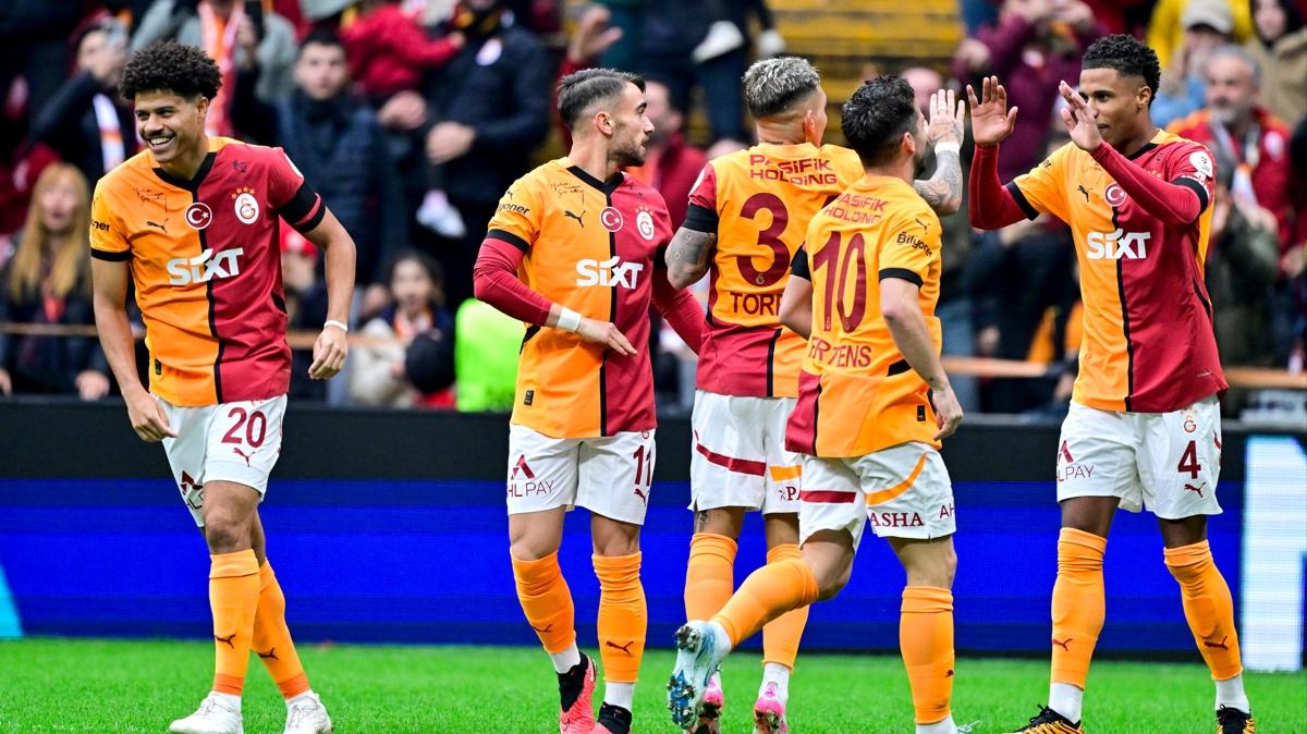 Galatasaray'da sakatlk! Milli takm kampndan karld