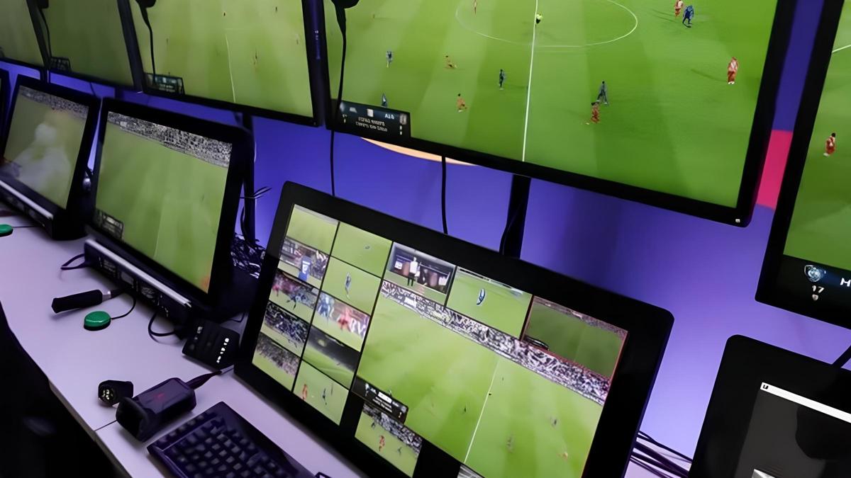 VAR'dan sonra futbolda yeni sistem! Pierluigi Collina detayları açıkladı