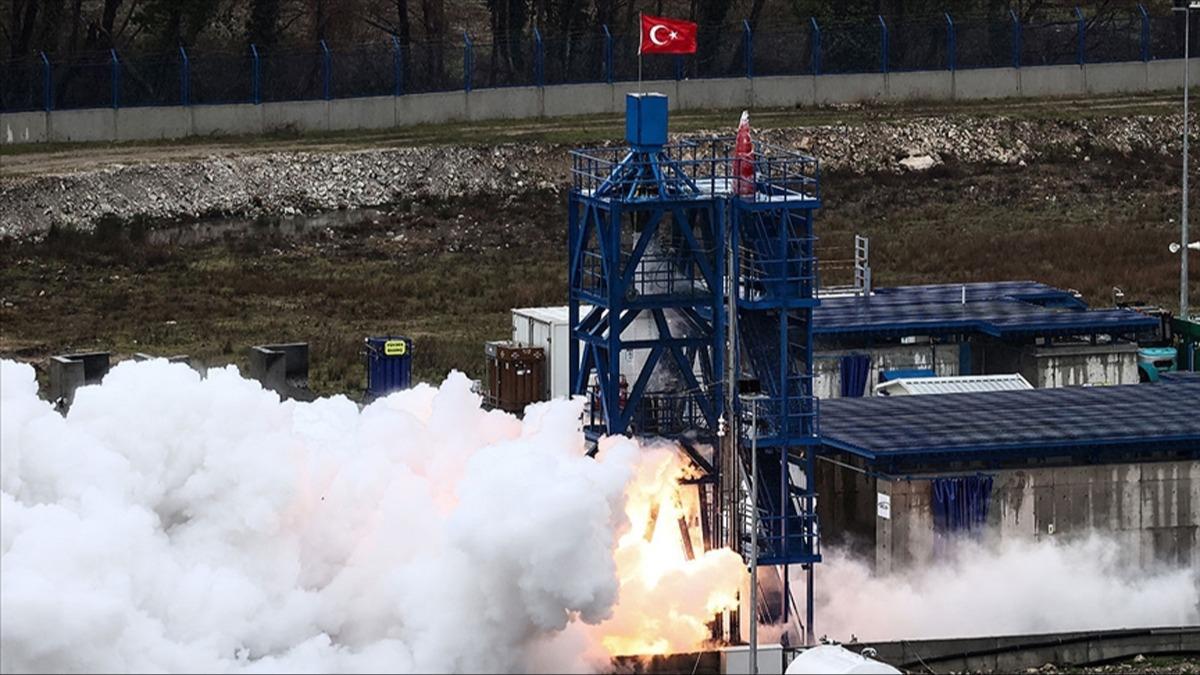 Bakan Kacr, ''Hibrit roket motoru''na iaret etti: Eer uzayda atelemeyi baarrsak...