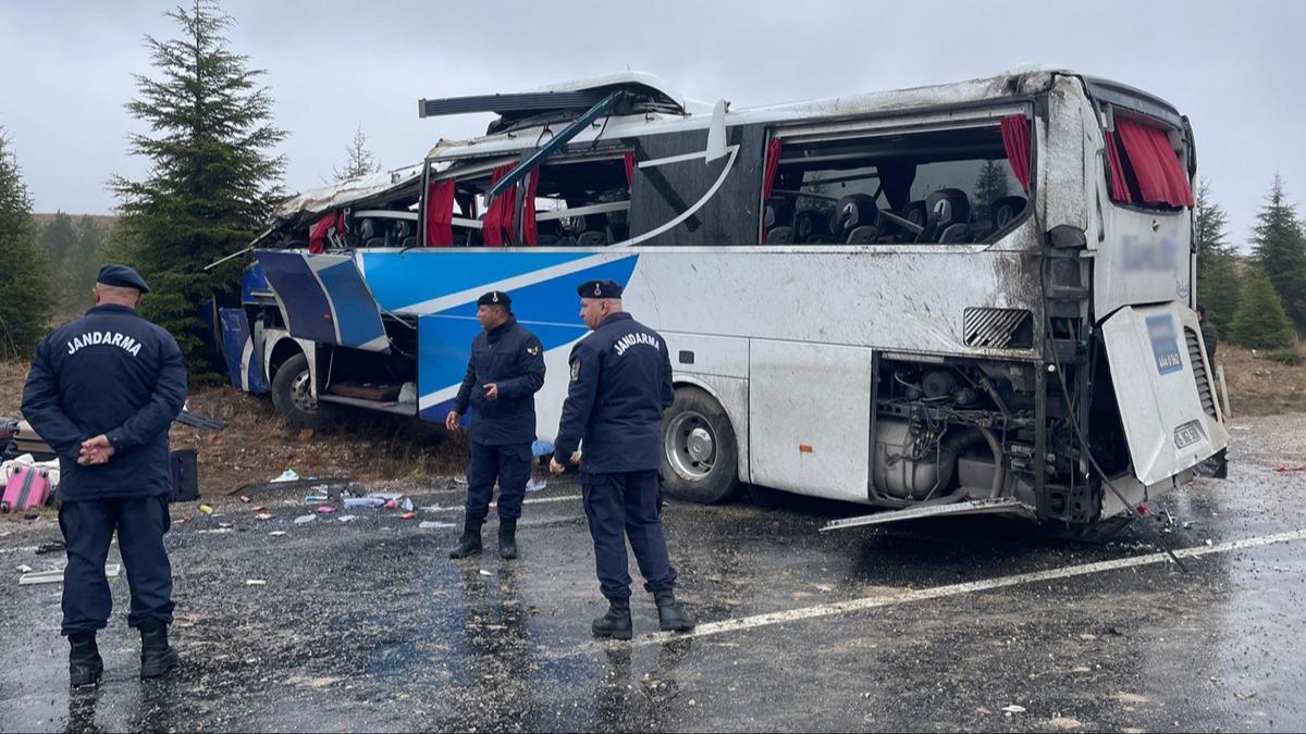 Eskiehir'de yolcu otobs devrildi! l ve ok sayda yaral var