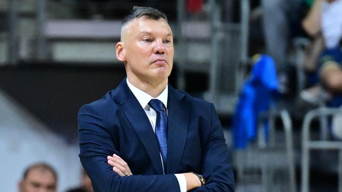 Sarunas Jasikevicius: Belinelli'nin parkede olduu blmlere dikkat etmeliyiz