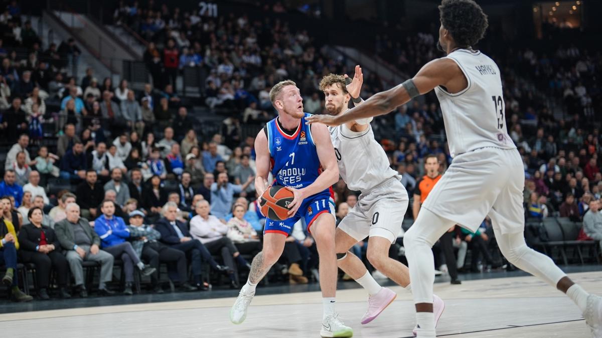 Anadolu Efes Baantrenr Mijatovic: Mcadele etmekten vazgemeyeceiz