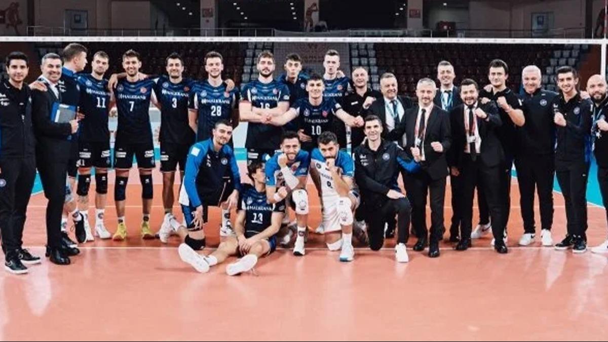 Halkbank deplasmanda set vermeden kazand