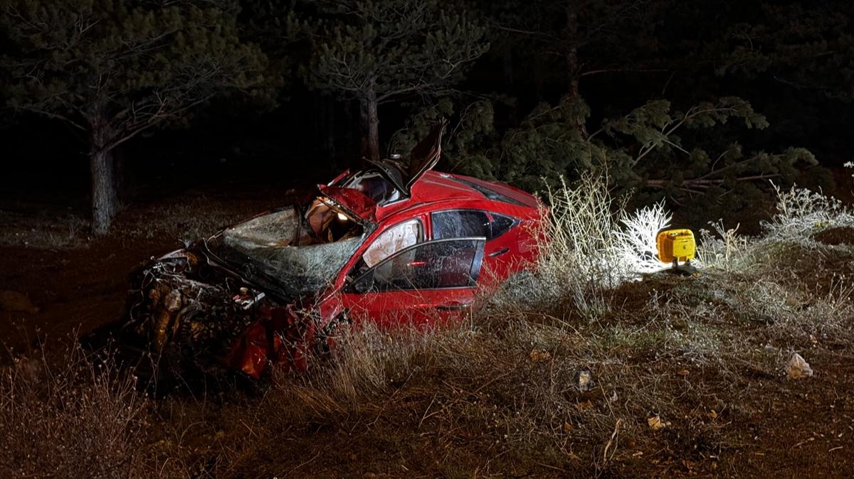 Erzurum'da takla atan otomobildeki 1 kii ld, 3 kii yaraland