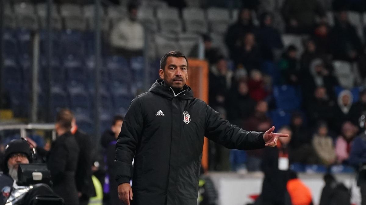 Giovanni van Bronckhorst'tan Masuaku aklamas: Farkl yerde deneyeceiz