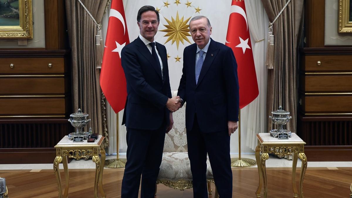 Cumhurbakan Erdoan'dan Rutte'ye TUSA teekkr