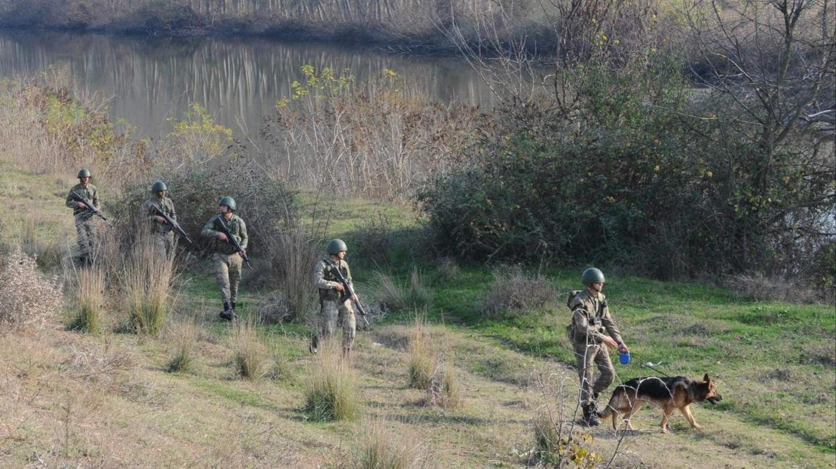 4 terr phelisi Yunanistan'a kaarken yakaland