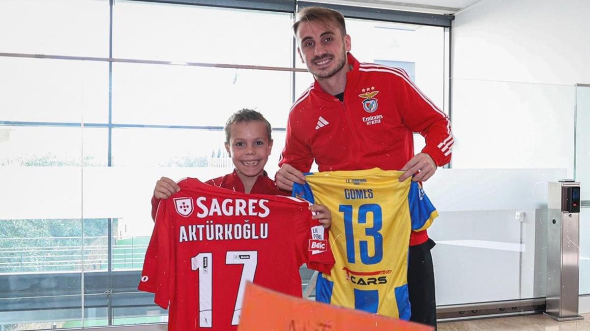 Kerem Aktrkolu'nun zel misafiri... Kk Benfica taraftarna byk srpriz 