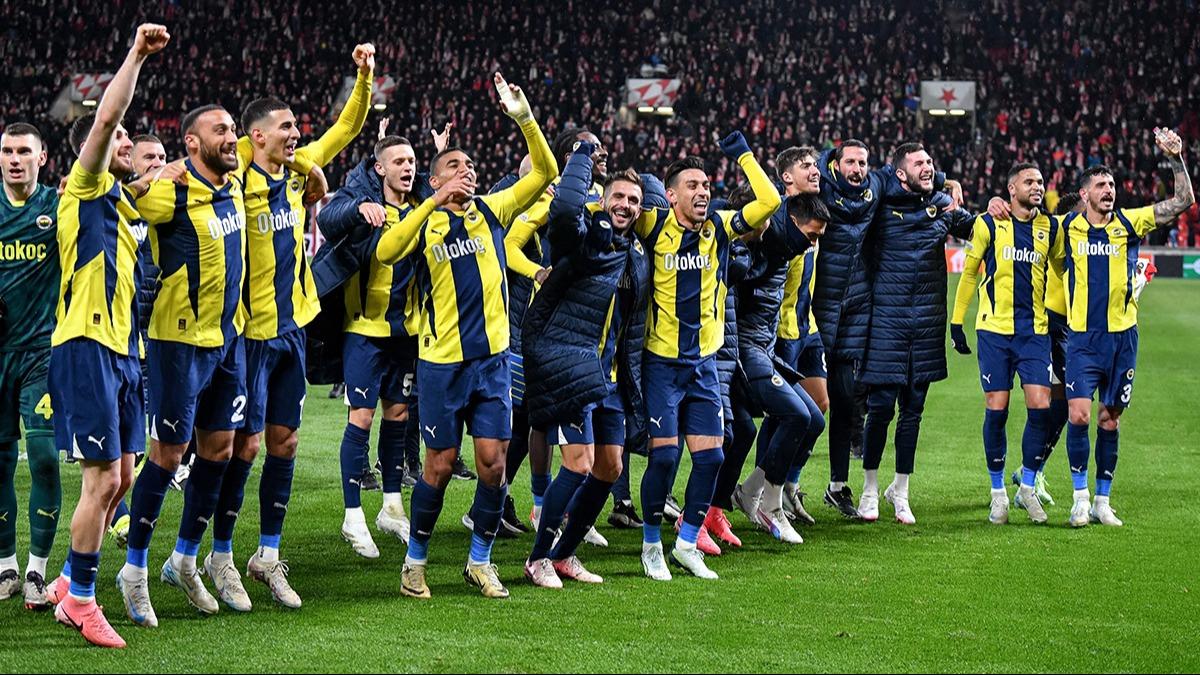 Fenerbahe ekya'da manetleri ssledi! ''Baarszlk ve geri dn...''