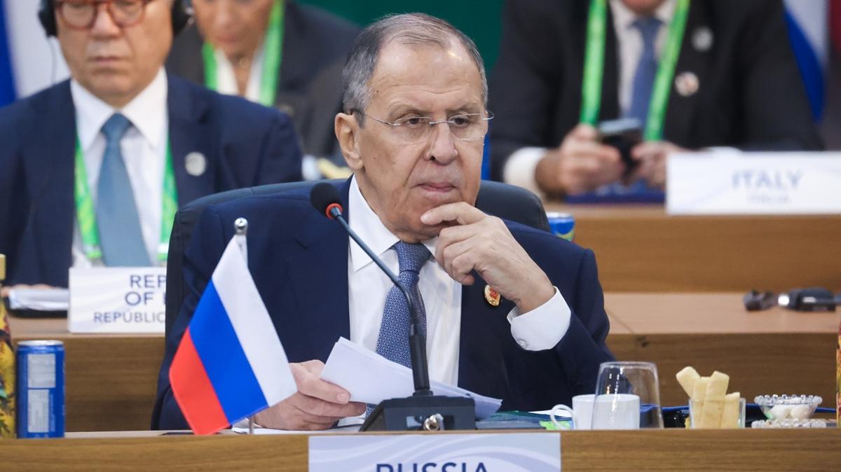 Lavrov'dan Ukrayna krizi vurgusu: Ortadan kaldrlmas gerekiyor 