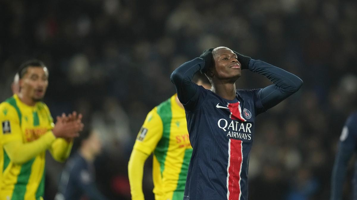 PSG evinde 2 puan brakt