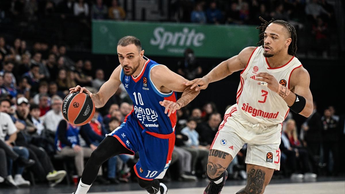 Anadolu Efes evinde Bayern Mnih'i son eyrekte geti