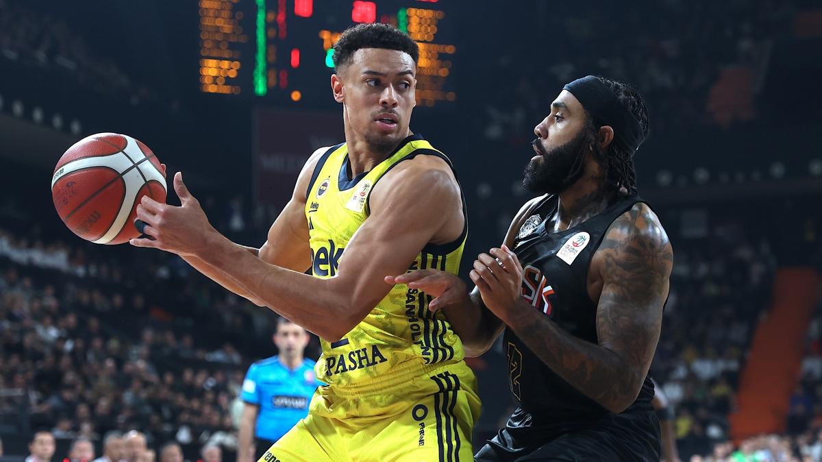 Fenerbahe Beko, Baskonia deplasmannda