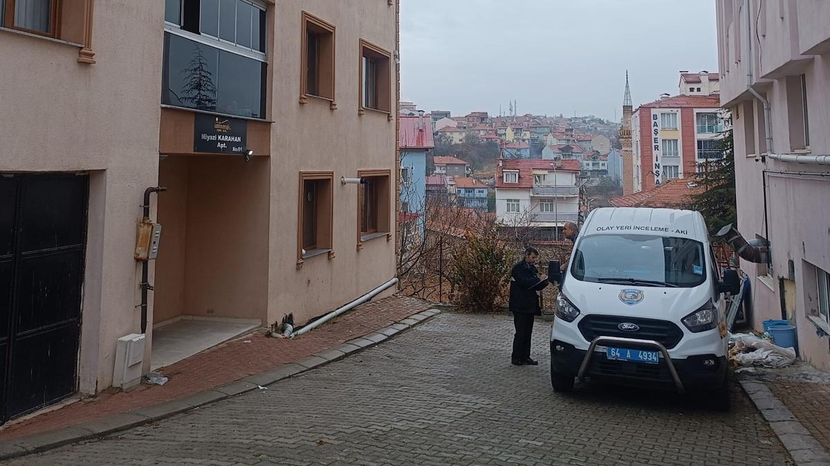 Uak'ta eini baklayarak ldren koca intihar etti