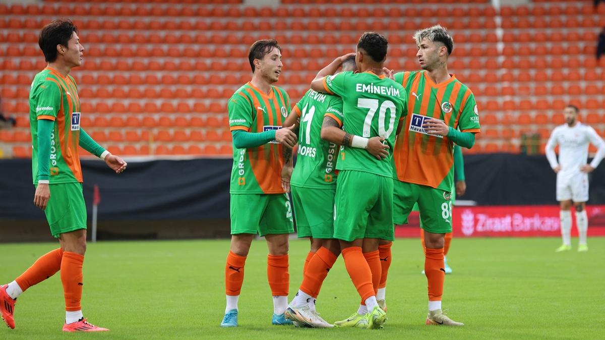 Alanyaspor kupada turlad