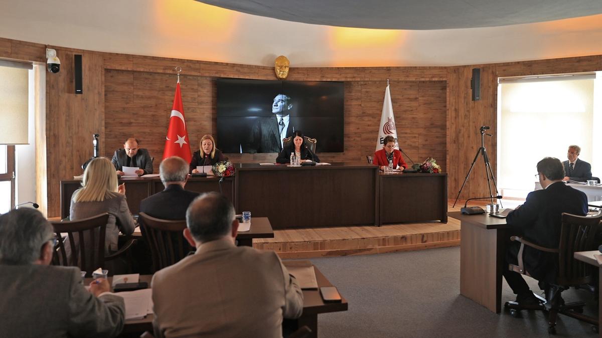 Bir konser vakas da Edirne Belediyesi'nde! arkc Gke'ye denen crete ilikin soru nergesi 
