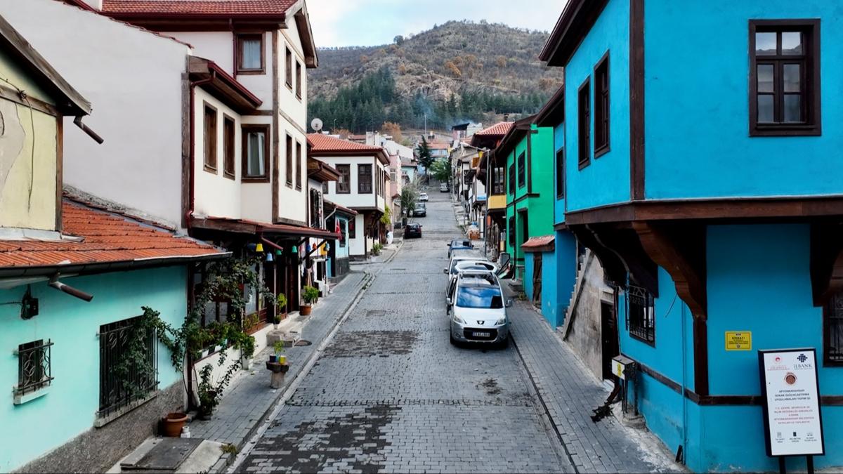 Afyonkarahisar'daki 'Sokak Salklatrma Projesi' tamamlad! Bakan Kurum: Ziyaretisi bol olsun 