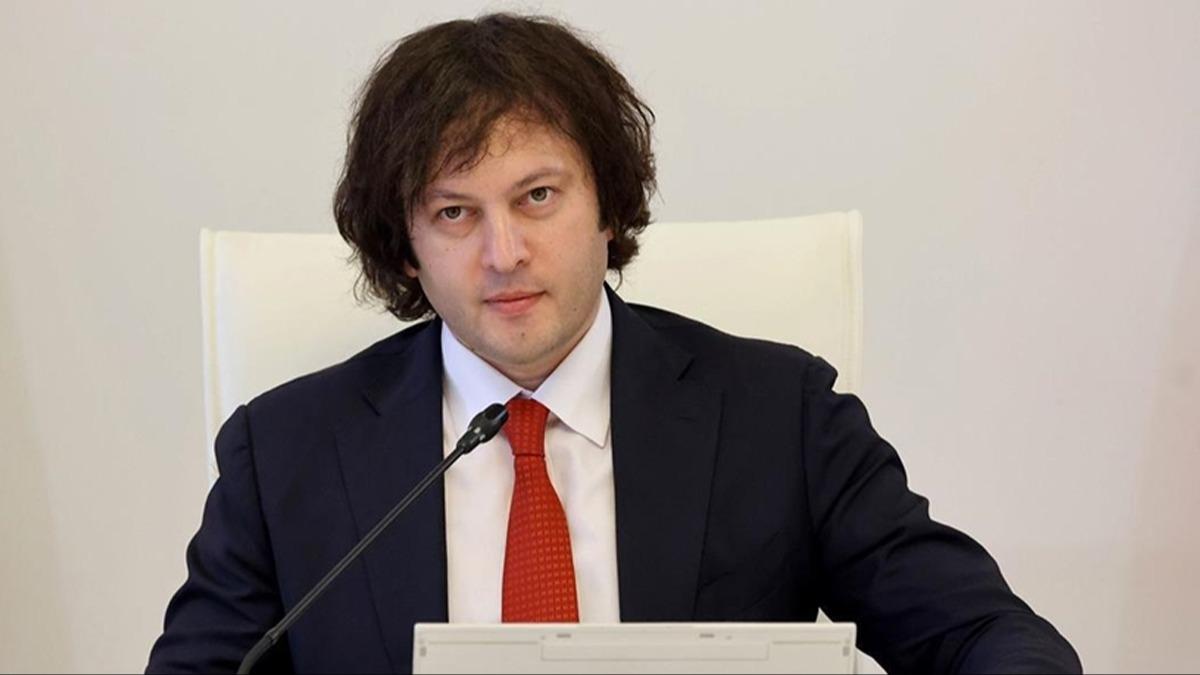 Grcistan Babakan Kobakhidze'den gstericilere tepki: Hi kimse devletimizin gcn antajla sarsamaz