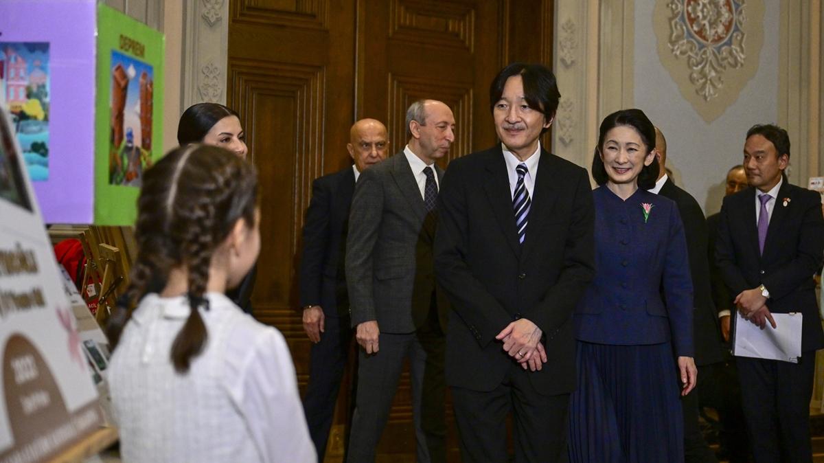 Japonya Veliaht Prensi ve Prensesi, stanbul'da afet eitimi zerine proje hazrlayan rencilerle grt