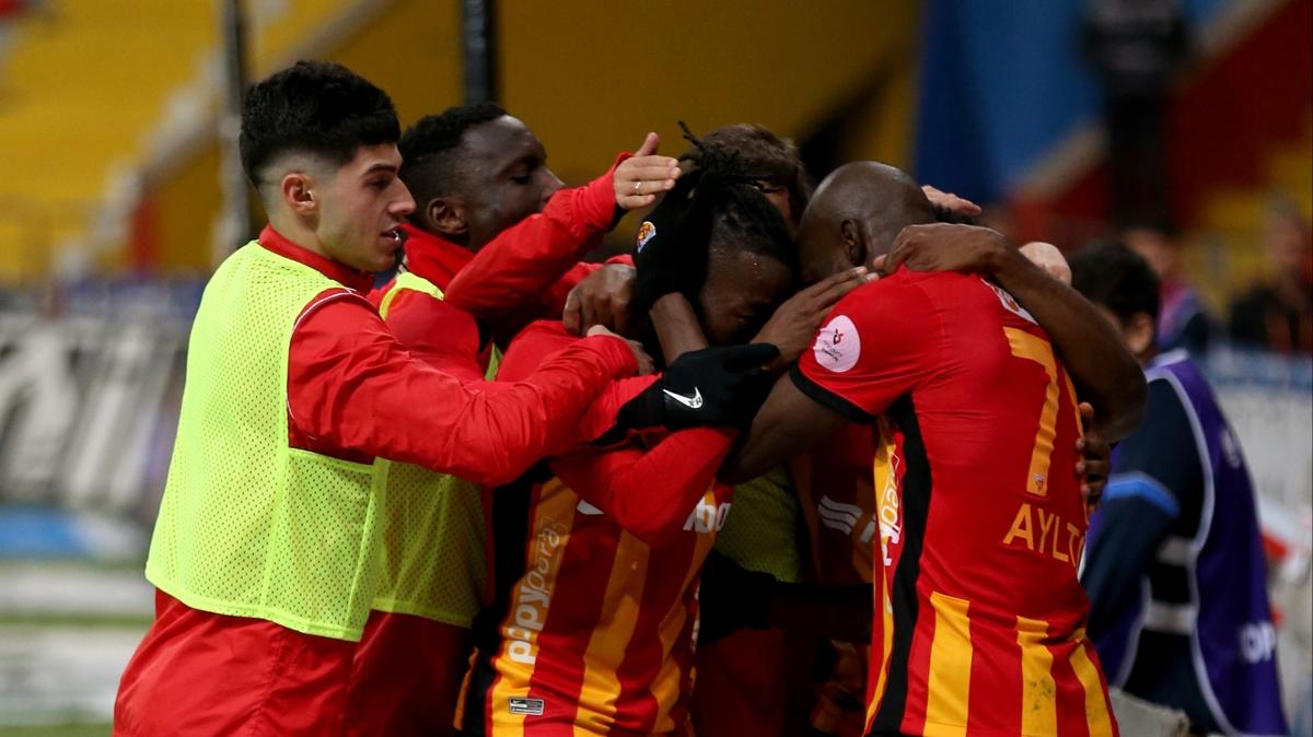 Kayserispor ikinci yarda ald