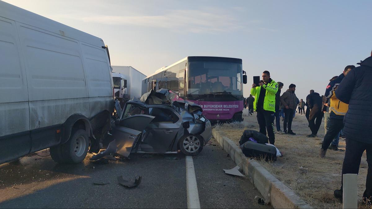 Van'da zincirleme trafik kazalar: l ve ok sayda yaral var