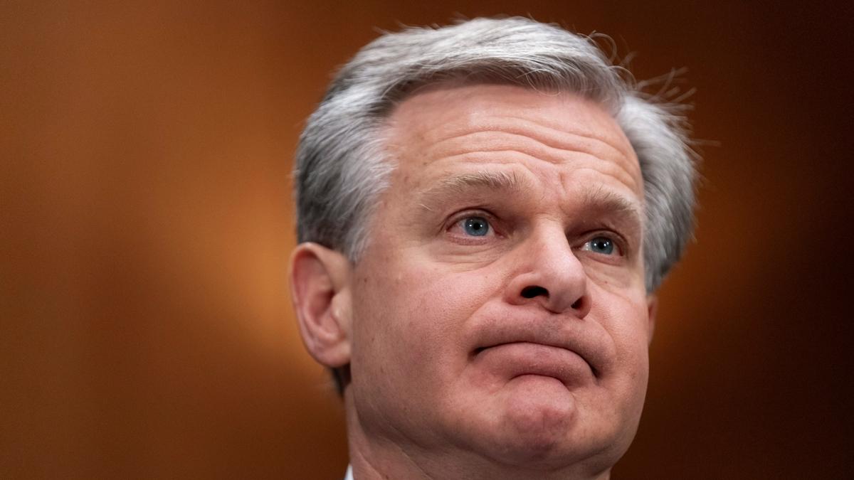 FBI Direktr Wray istifa etti