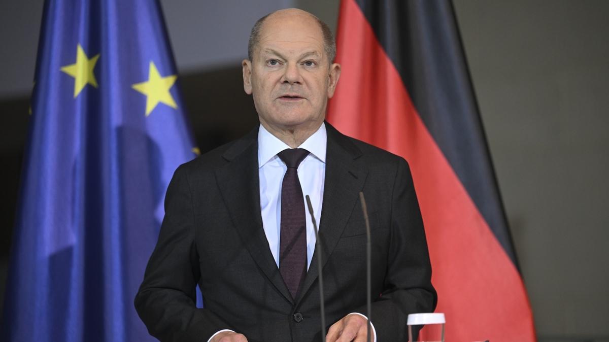 Scholz, meclisten gvenoyu talep etti 