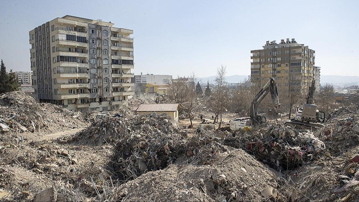 96 kiiye mezar olan binann mteahhidine verilen ceza belli oldu