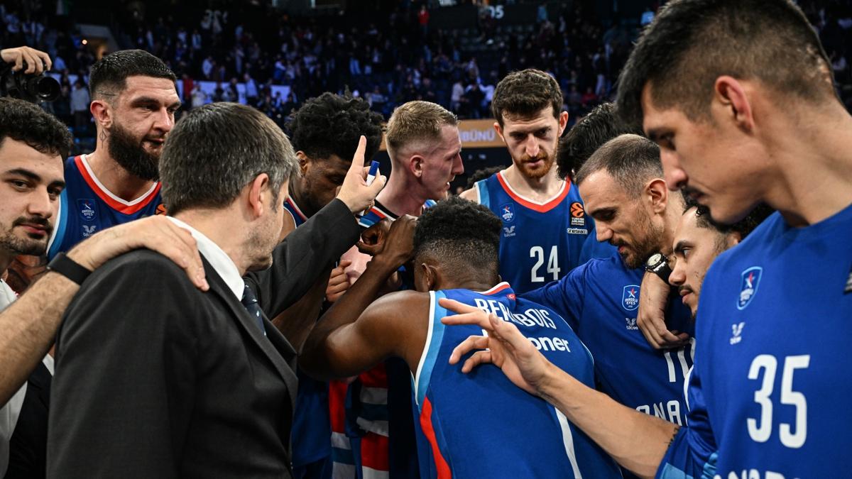 Anadolu Efes'in konu�u Panathinaikos