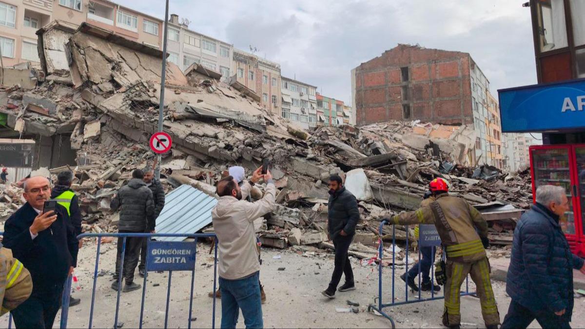 Gngren'de bina kt: Ekipler olay yerine sevk edildi