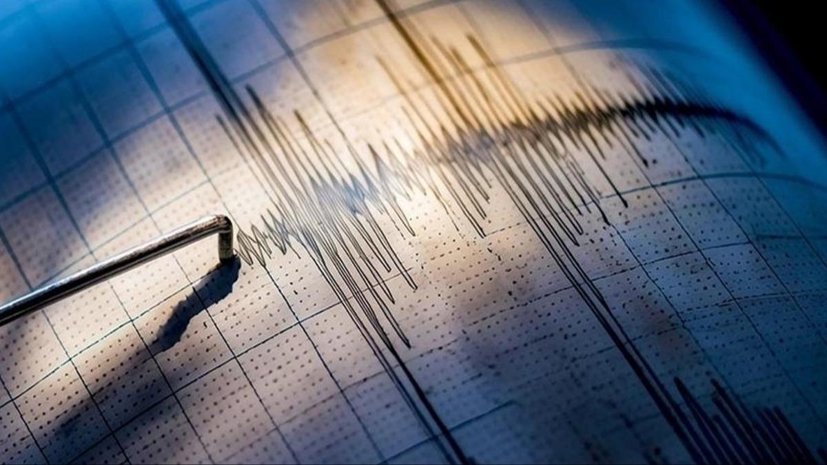 Saros K�rfezi'nde 4.4 b�y�kl���nde deprem meydana geldi