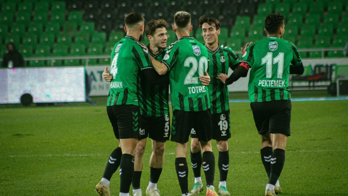 Sakaryaspor, 10 haftadr dme hattnda
