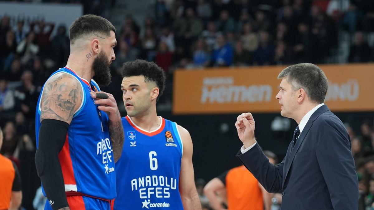 Anadolu Efes, Kzlyldz' konuk edecek