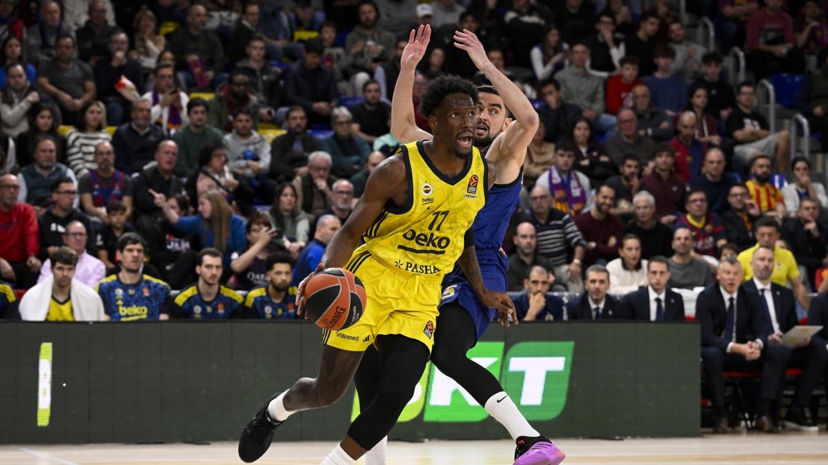 Fenerbahe Beko, Paris Basketbol deplasmannda