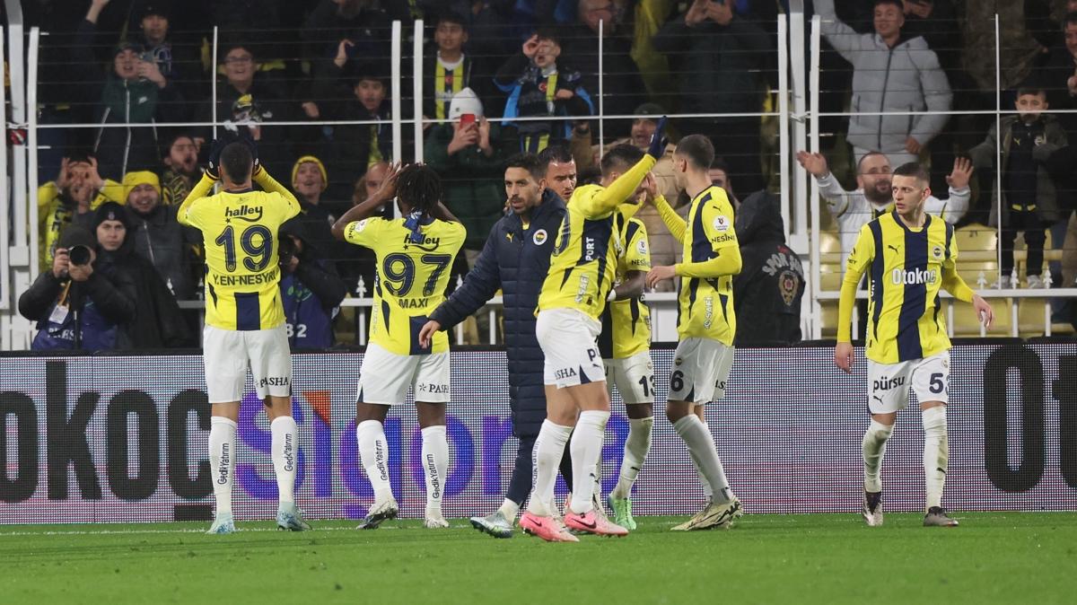 Fenerbahe 4 eksikle Eypspor deplasmanna gidecek