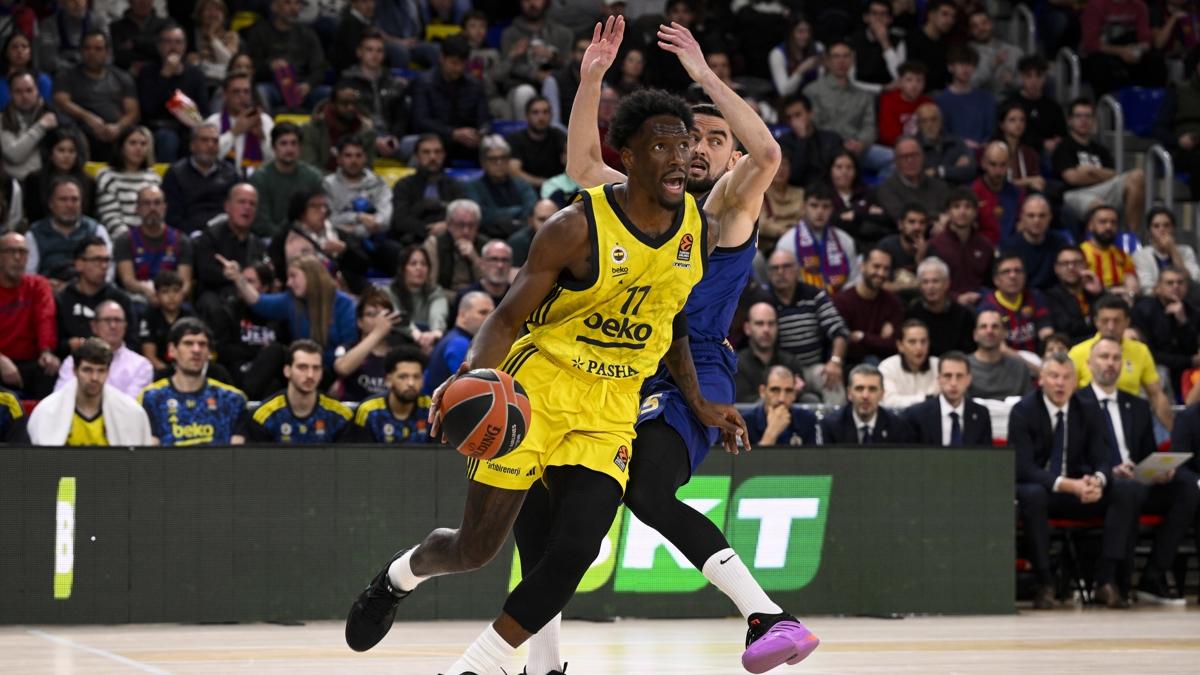 Fenerbahe Beko, Paris Basketbol deplasmannda