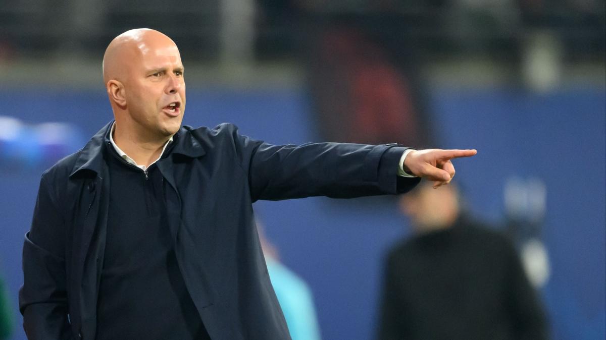 Arne Slot'tan Tottenham'a vg
