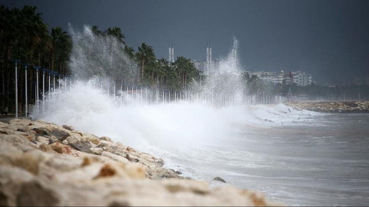 Hafta banda ie gidecekler dikkat! Meteoroloji saat vererek uyard: Frtna geliyor