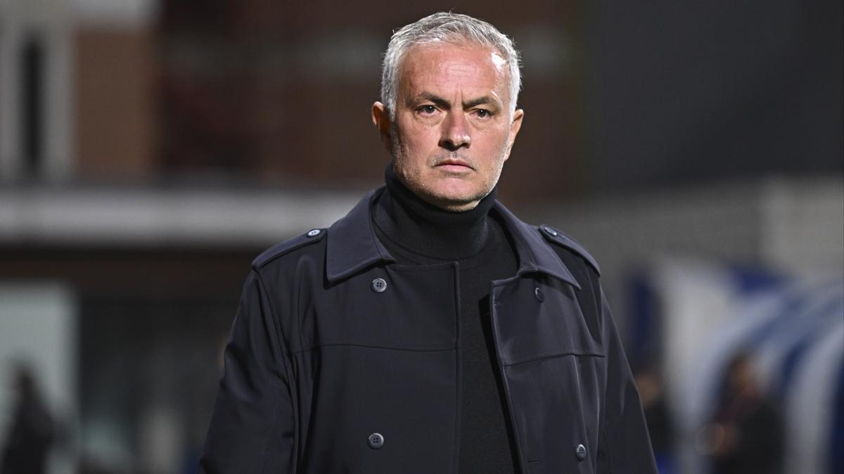 Salk sorunu nedeniyle yurt dna gitti! te Jose Mourinho'nun rahatszl