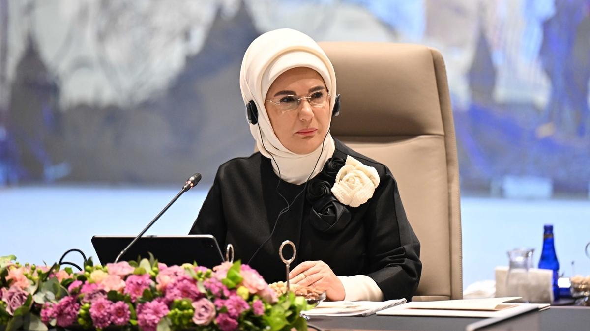 Emine Erdoan'dan Refik Anadol'un yeni yapay zeka platformuna ynelik paylam