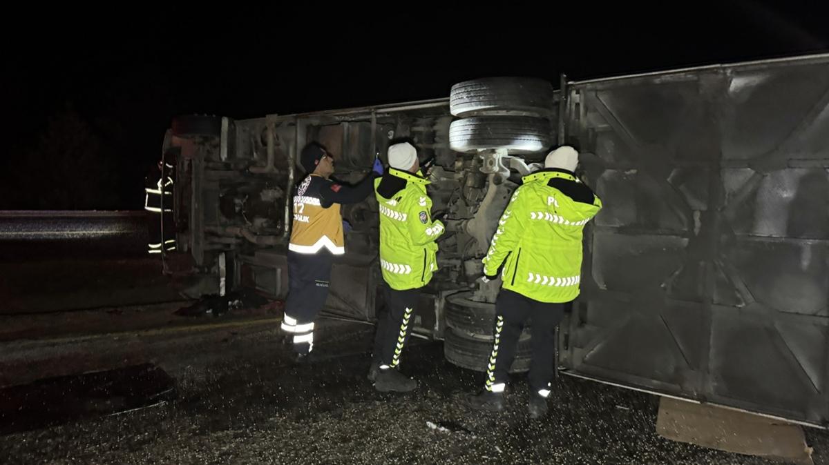 Kastamonu'da midibs devrildi: 1 l