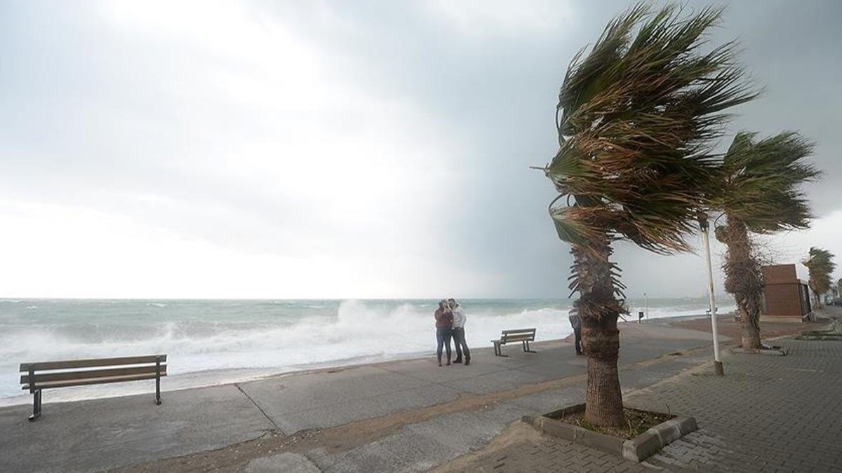 Meteorolojiden Ege iin kuvvetli frtna uyars