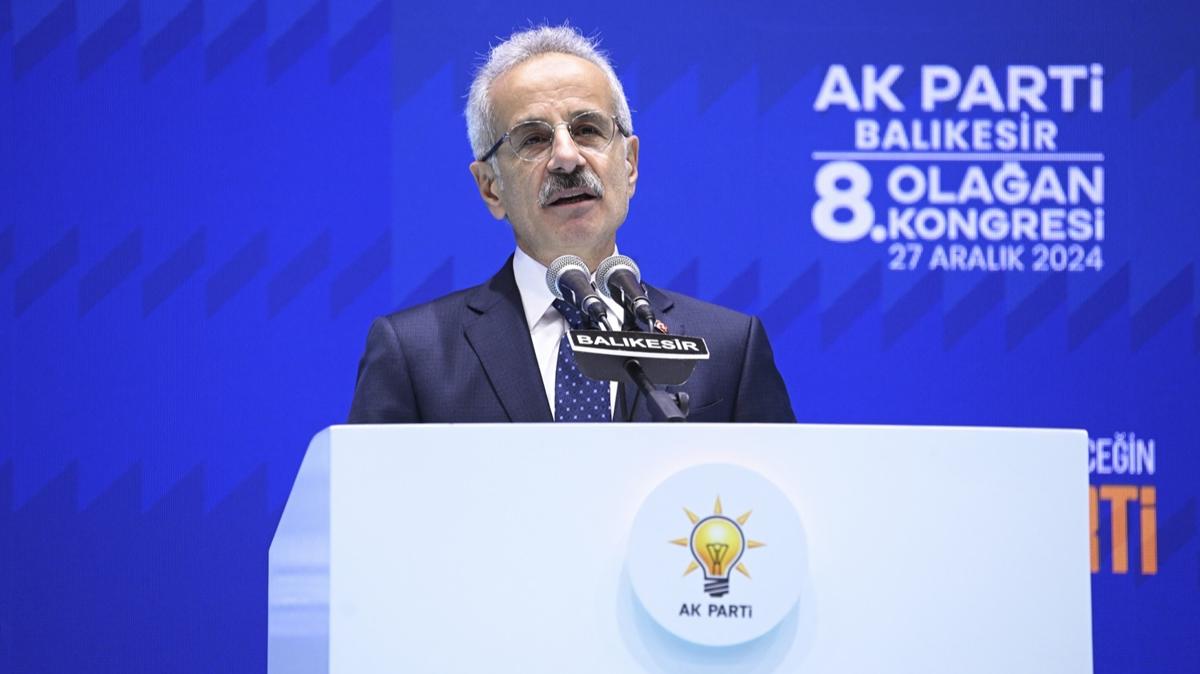 Bakan Uralolu mjdeyi verdi! halesi yapld: Hzl bir ekilde inallah bitireceiz