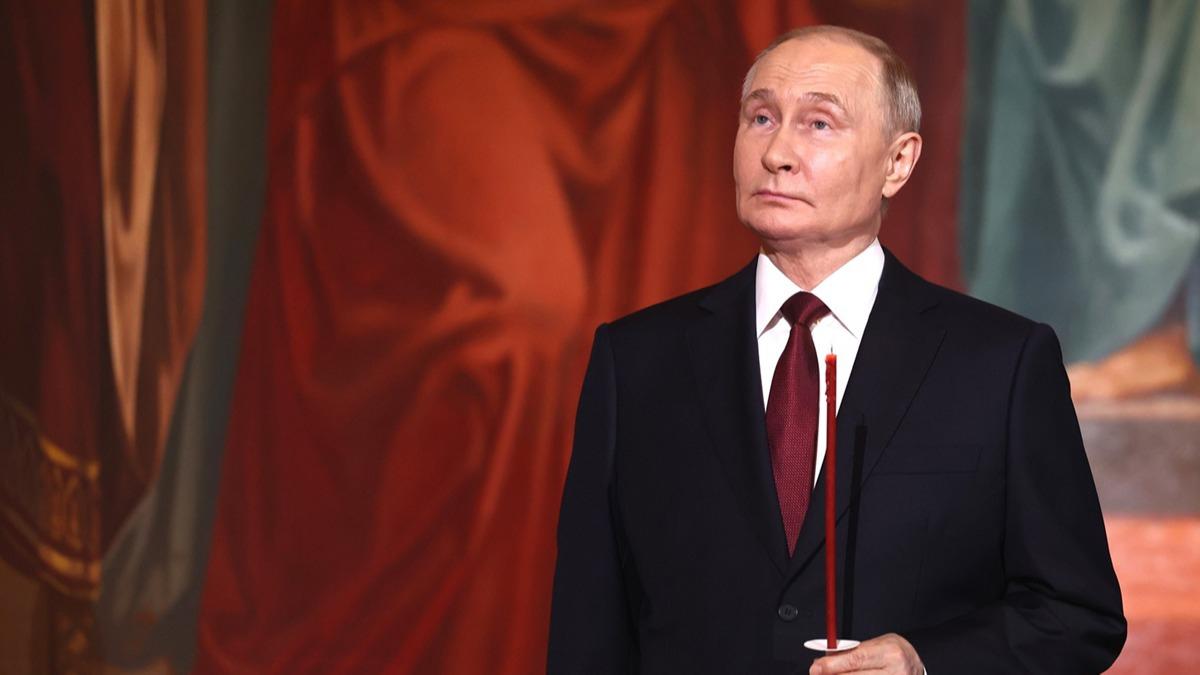 1 Ocak' itibariyle geerli olacak: Putin bir lkenin daha gazn kesiyor