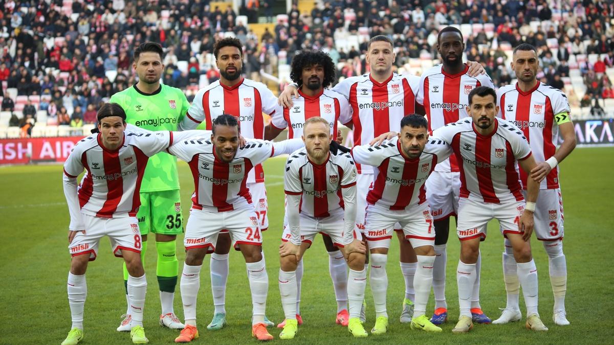 Sivasspor'un ilk yar karnesi