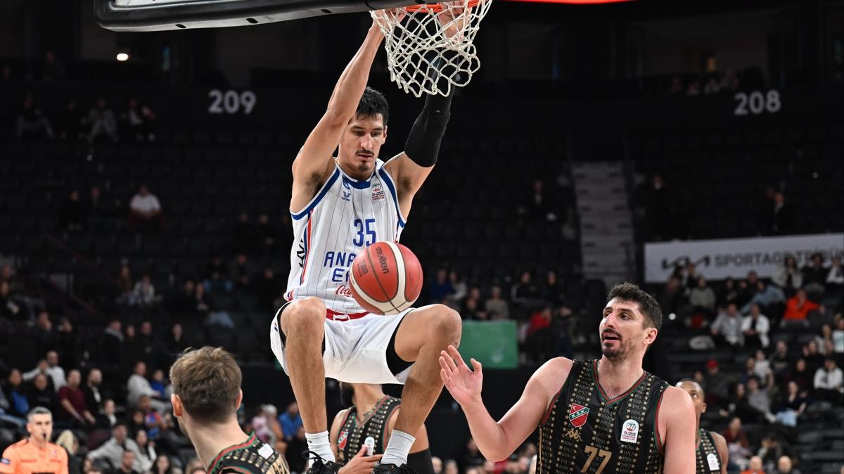 Anadolu Efes evinde hata yapmad