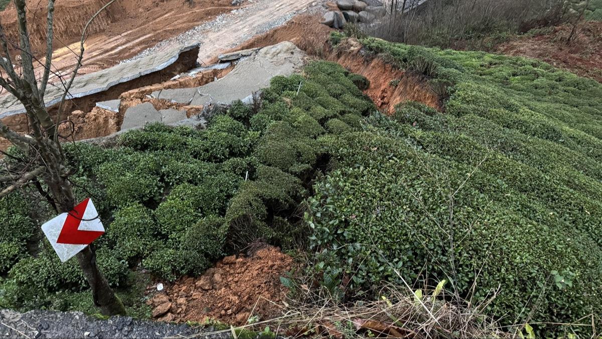 Rize'de iddetli ya heyelana neden oldu