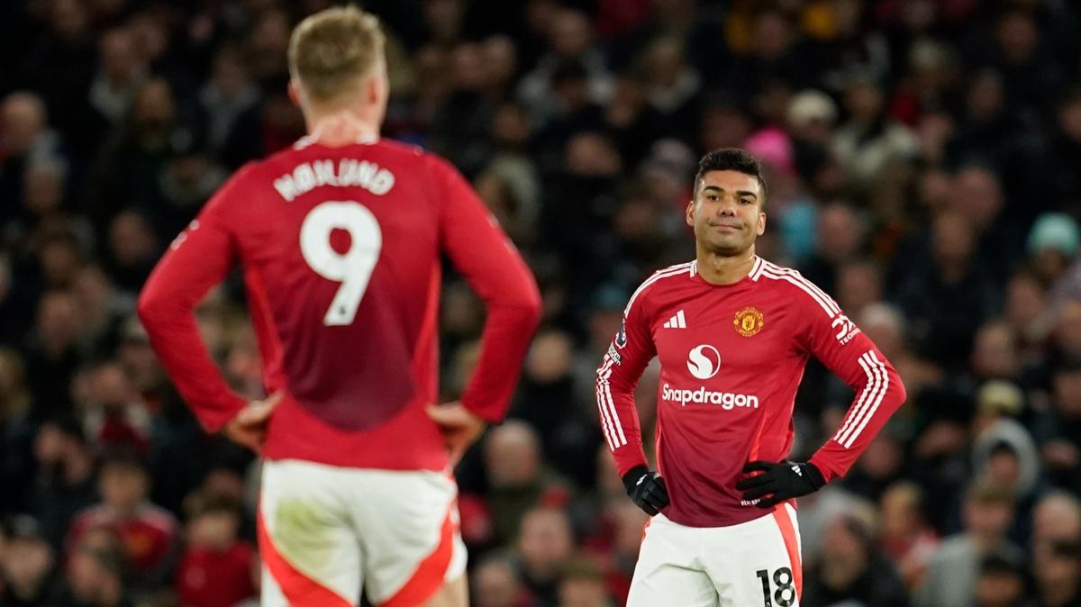 Gary Neville'dan Manchester United i�in �arp�c� yorum