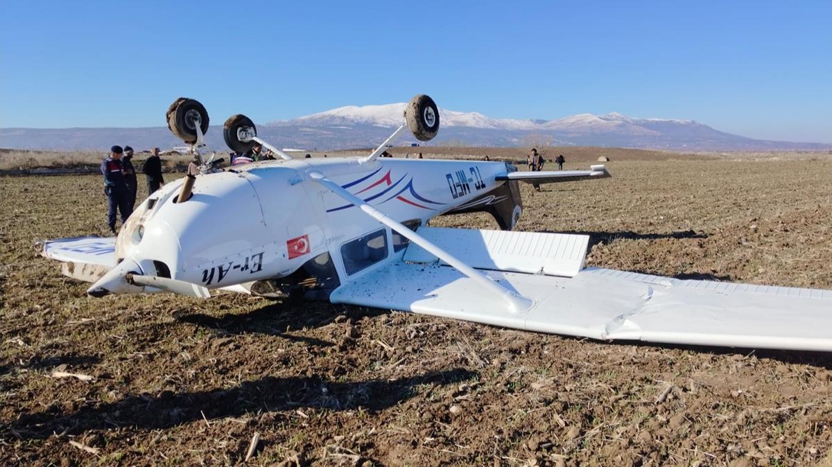 Isparta'dan havalanan eitim ua Denizli'de sert ini yapt, 1 kii yaraland